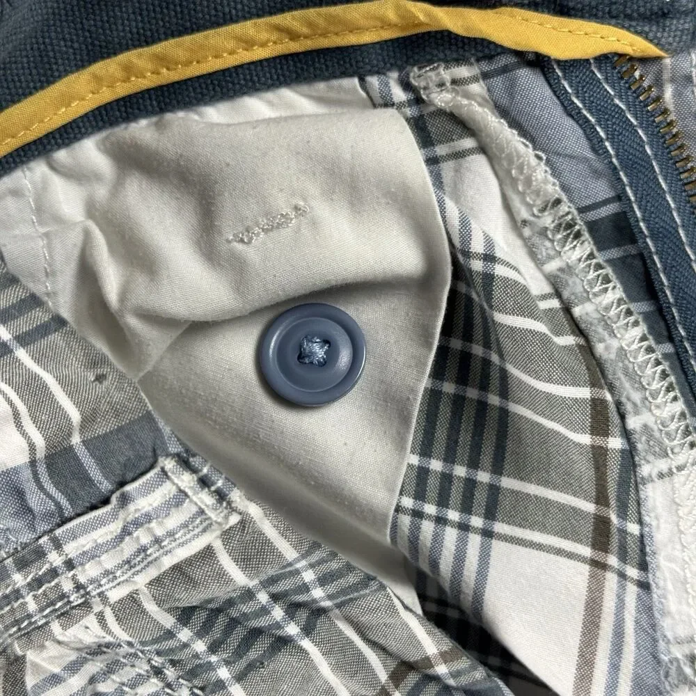 Nautica Men's Shorts Size 34 Casual Flat Front Plaid White Blue Y2K Skater Surf